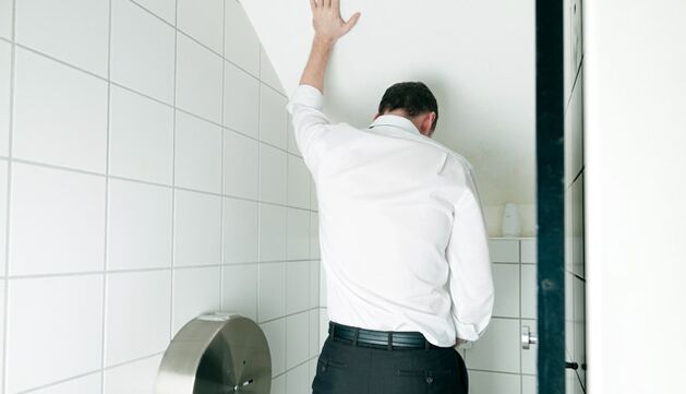 Plassen en afscheiding uit de penis
